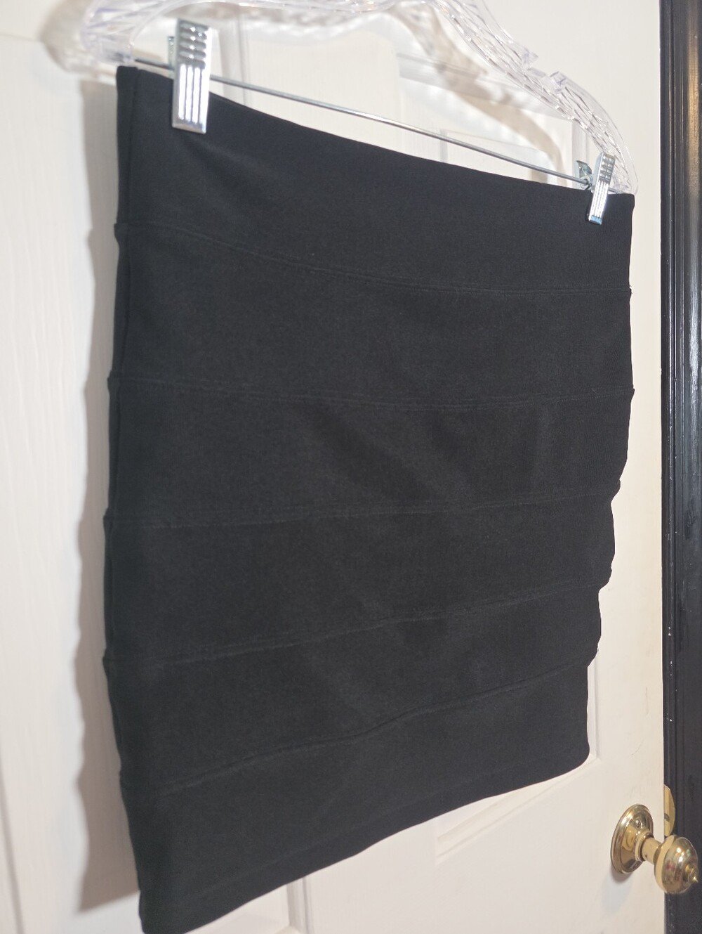 Guess Brand Black Bandage Mini Skirt Size Large